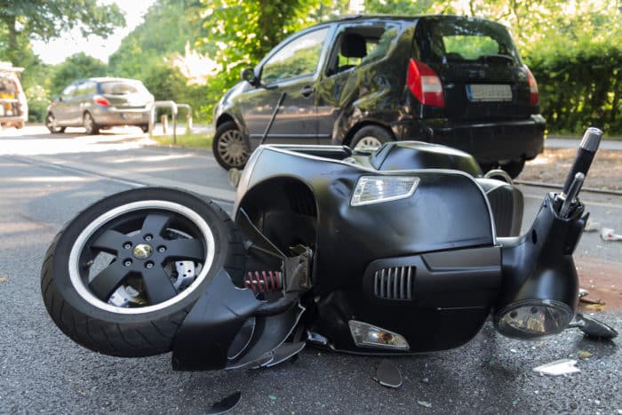 Déclaration d'accident d'un livreur professionnel à scooter : comment faire ?